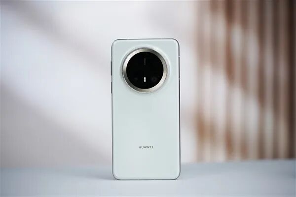 Pro系列配色曝光：首次加入磁吸生态！pg电子免费模拟器华为Mate80(图2)