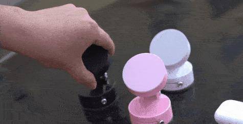 产品年销过亿反内卷成行业第一pg电子平台小伙逆袭！做小(图5)